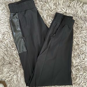 Victoria Sport black joggers